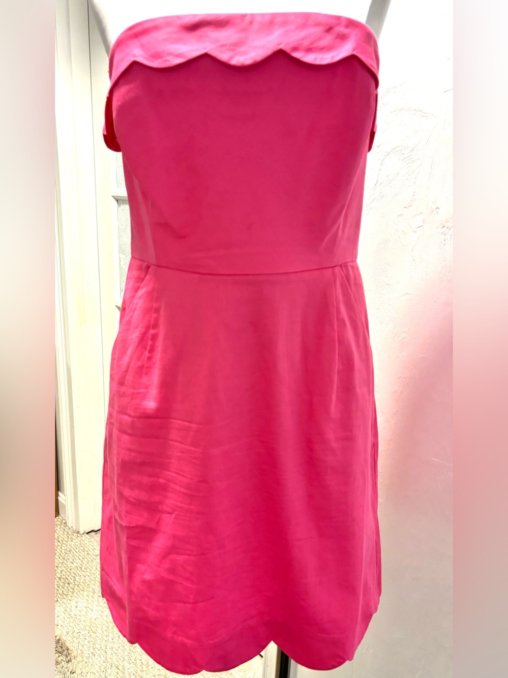 Vineyard  Vines Pink Strapless Scalloped Dress-Excellent condition!